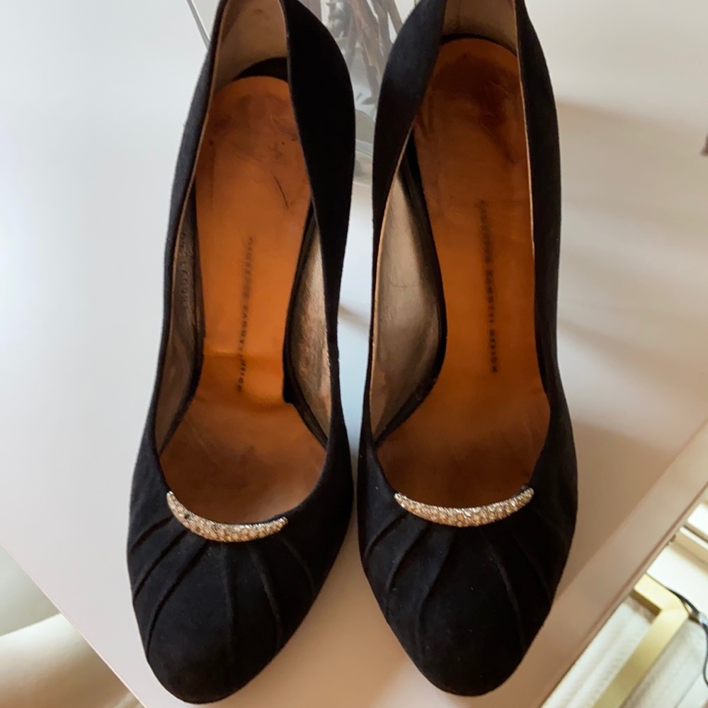 Vero Cuoio size 40 black pumps with sparkle